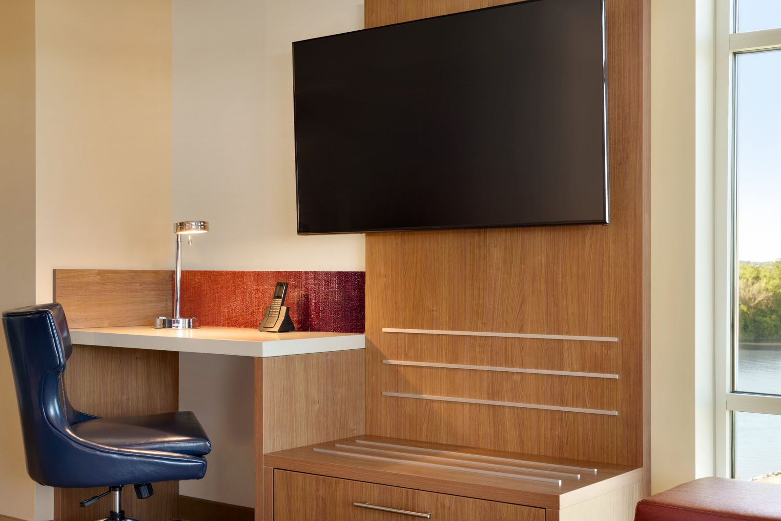 The Landing Hotel Mohawk Harbor